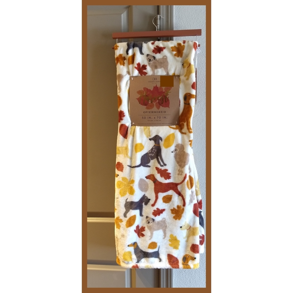 🐾Plush Blanket Dogs Throw Pugs Lab Dachshund Fall Leaves